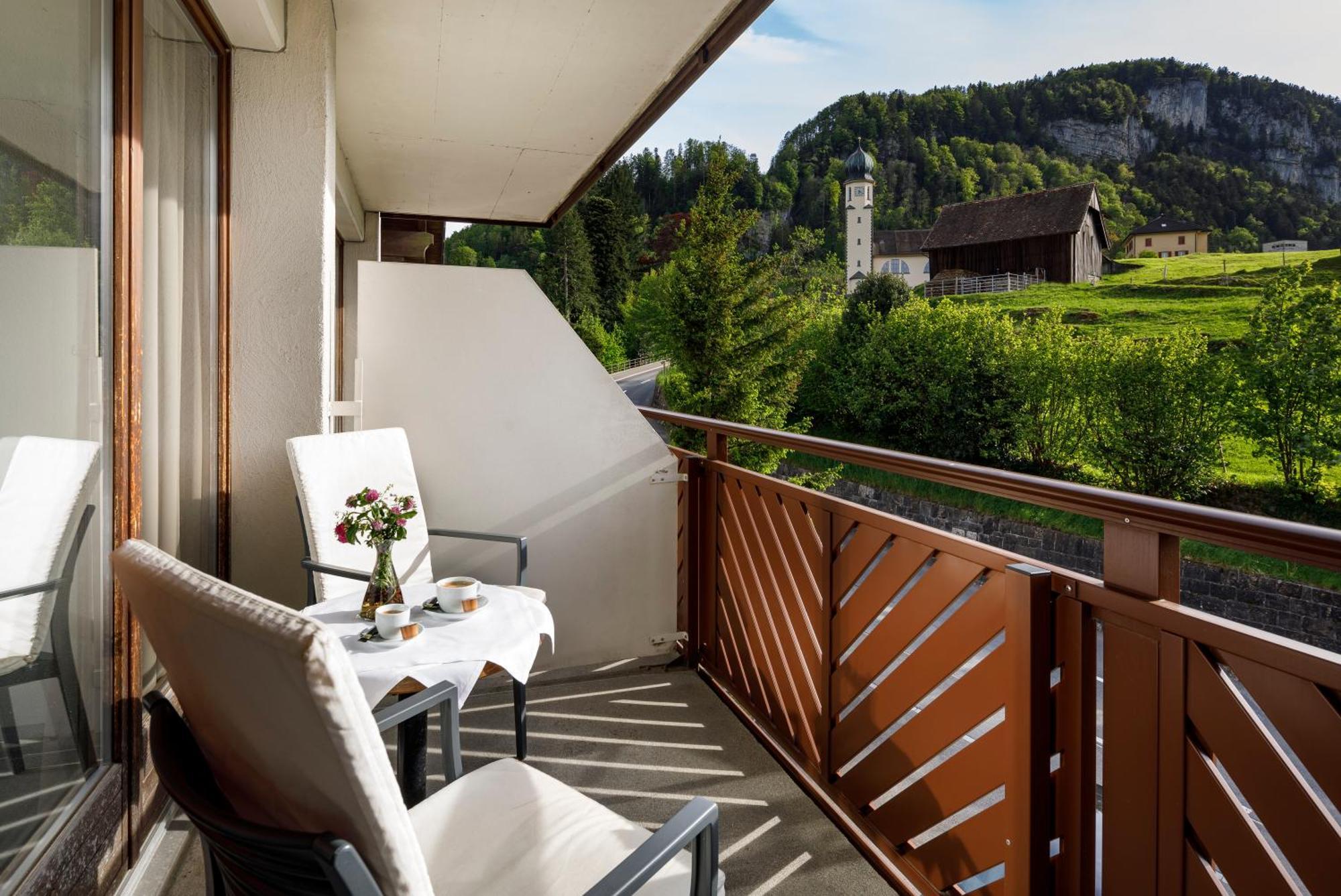 Hotel Und Naturhaus Bellevue Seelisberg Exterior photo